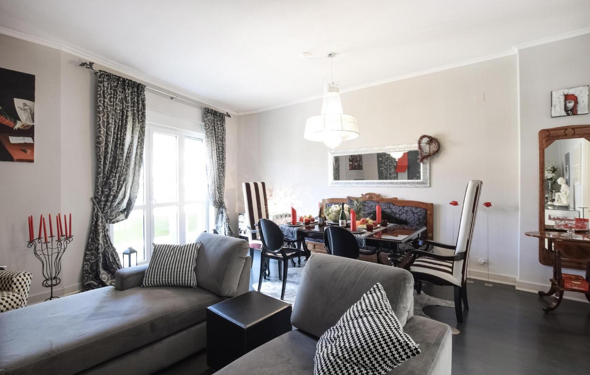 2 Bedroom Cozy Apartment In Gorizia Eksteriør bilde